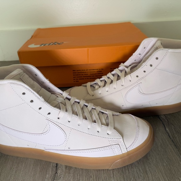 Nike Blazer Mid '77 New in Box Size 12 - Picture 3 of 6